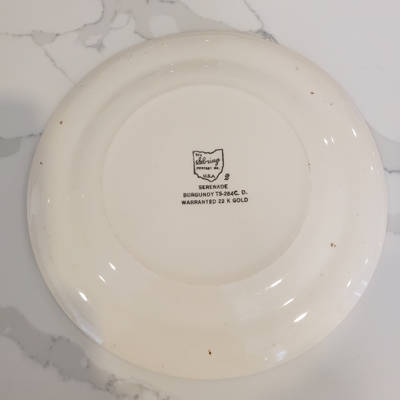 Sebring Pottery Serenade Maroon & 22 Kt. gold trim plates (4) - Picture 8 of 15